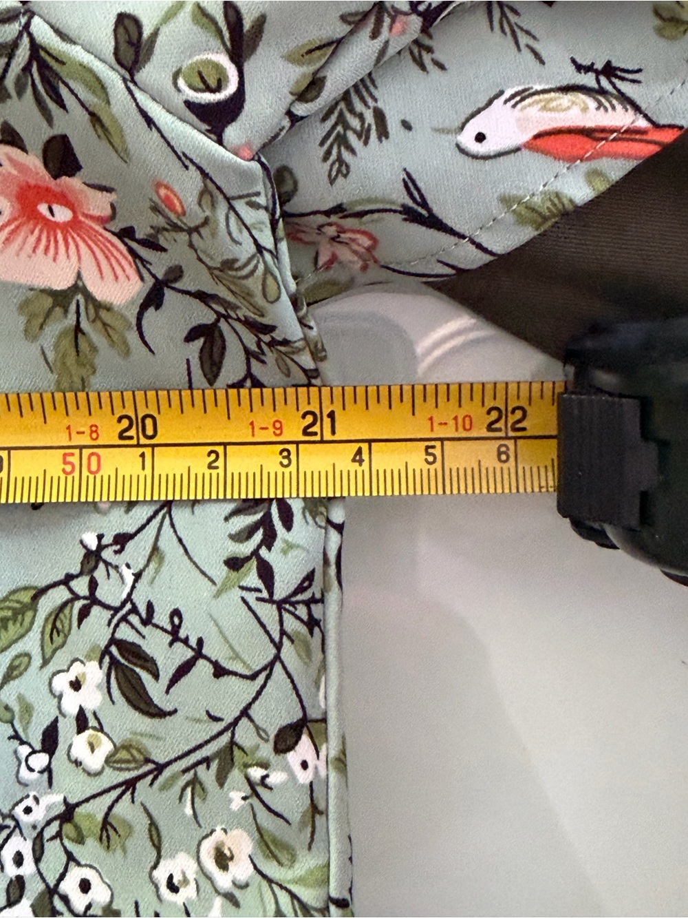 5 Piece Bundle | Utility Jacket | Bird & Floral Blouse | Woven Purse | Bracelets - Picture 8 of 16